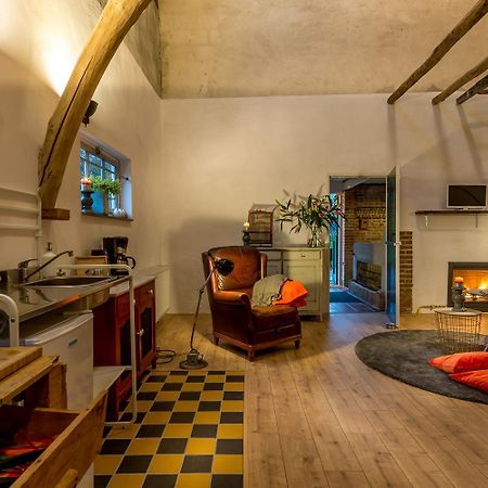 Aan De Holle Weg. Zeer Landelijk Gelegen Verbouwde Stal Tot Woning Nuth ภายนอก รูปภาพ