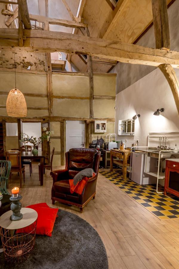Aan De Holle Weg. Zeer Landelijk Gelegen Verbouwde Stal Tot Woning Nuth ภายนอก รูปภาพ